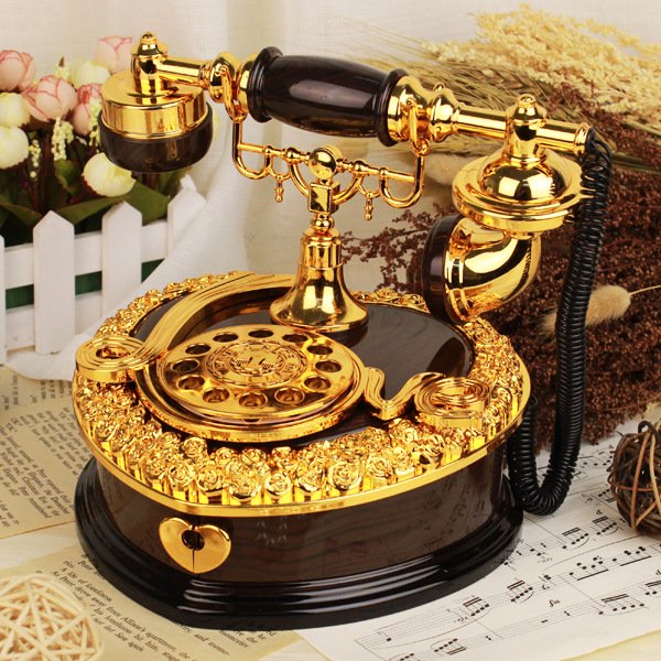 صندوق موسيقي إبداعي على شكل قلب